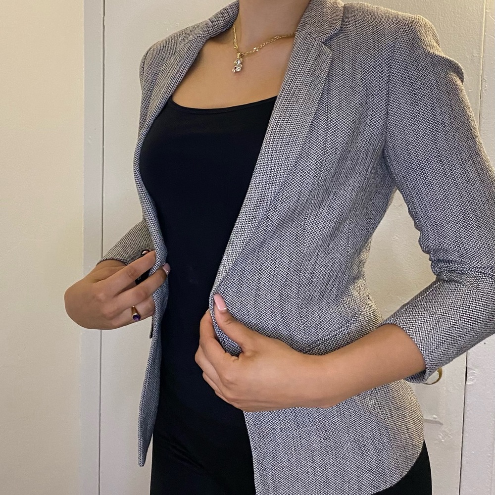 H&M gray blazer size us4
